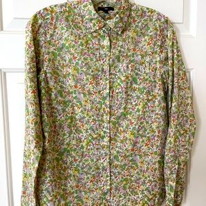 Lightweight Gap Summer button down.